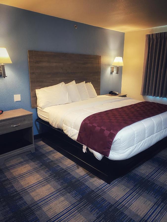דיקייטור Lone Star Inn מראה חיצוני תמונה